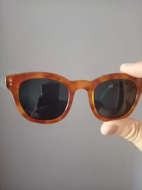 Lunettes de soleil femmes 