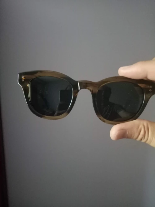 Lunettes de soleil femmes 