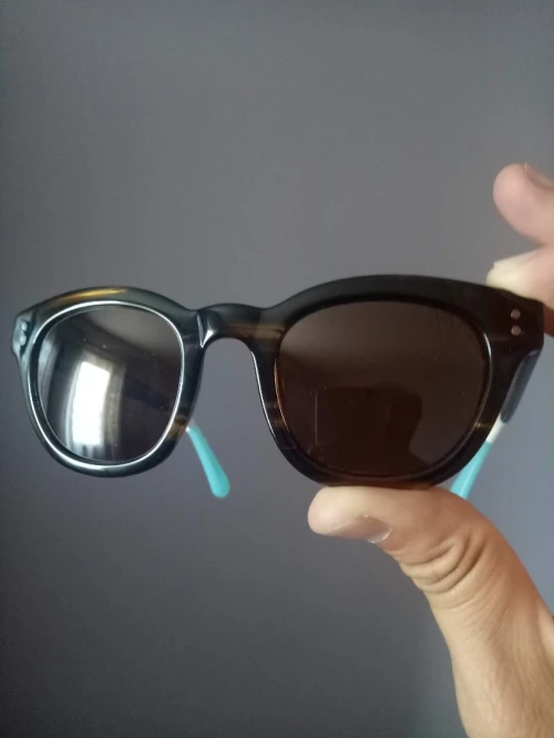 Lunettes de soleil femmes 