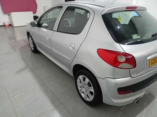 Peugeot 206 Plus 2011 