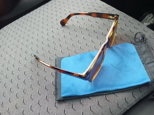 LUNETTES FEMMES CLASSE IMPORTATION