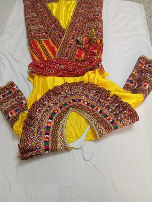 Robe kabyle (iwadhiyen)