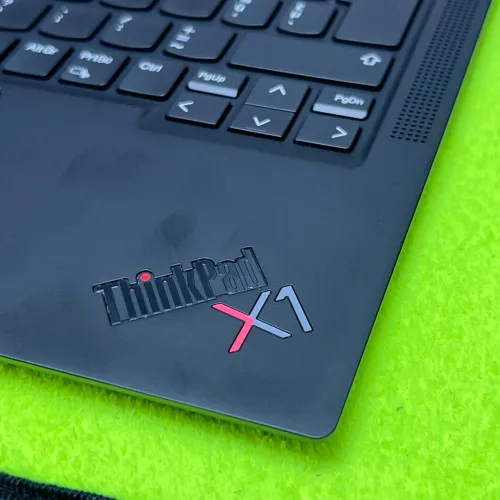 Lenovo thinkpad x1 carbon 13th gen