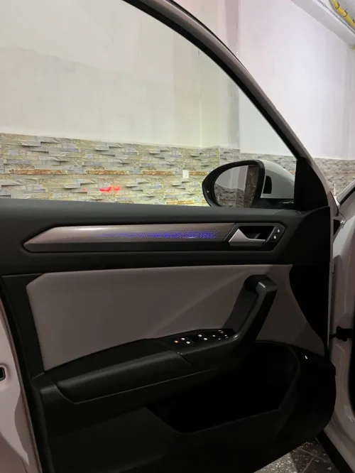 Volkswagen T-Roc 2025 R-Line 
