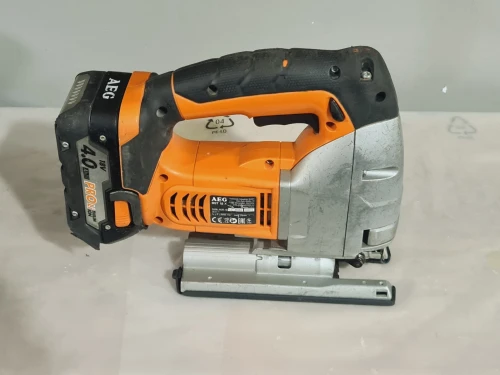 Scie sauteuse sans fil 18V 4.0Ah max 80mm - AEG BST 18 X