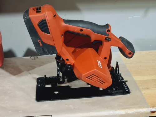 Scie circulaire sans fil 22V 3.3Ah 165mm HILTI SCW 22-A 
