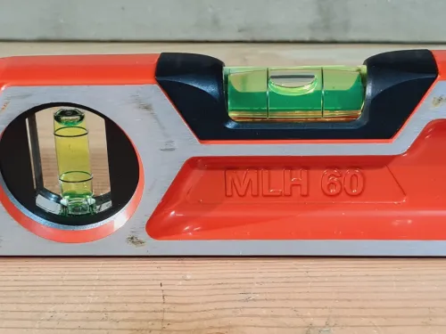 Niveau antichoc original STANLEY MLH 50 / MLH 100 (France)