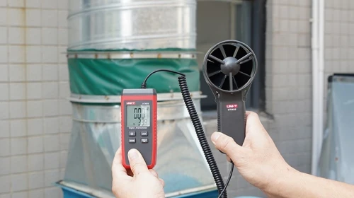 UNI-T UT367S - Anémomètre numérique vitesse et température (CE-UKCA)