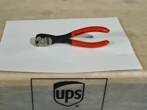 Pince coupante de devant à forte démultiplication KNIPEX 160mm - Gainage PVC - 64 HRC (Germany)