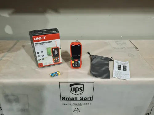 UNI-T LM - Télémètre laser intérieur / extérieur 40/60/80/100m (RoHS)