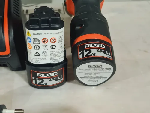 Sertisseuse pour connecteur de câble coaxial RIDGID RP 240 + JMA wireless (USA)