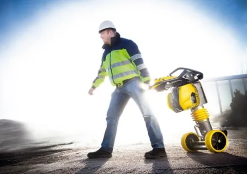 Pilonneuse BOMAG BT 65 moteur HONDA robuste fiable et extremement solide (2023-Germany)