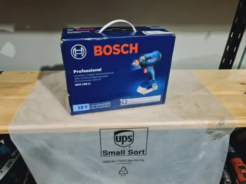 Visseuse à choc / boulonneuse 1/2" - BOSCH GDX 180-LI (SOLO)