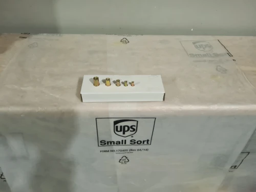 Écrou à sertir / rivets insert filetés en acier/ aluminium/ inox M3,4,5,6,8,10