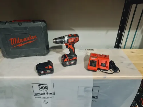 Visseuse perceuse 18V 5.0Ah MILWAUKEE M18 BDD