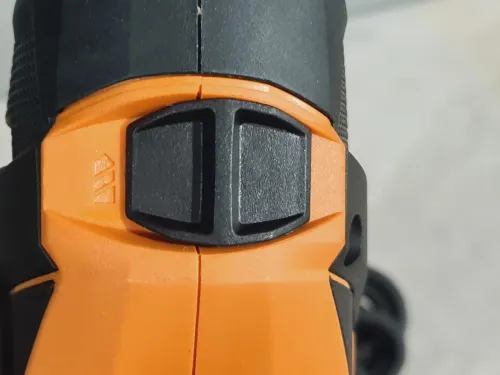 Perceuse à percussion 750W 13mm - AEG SBE 750 RE (Czech Republic)