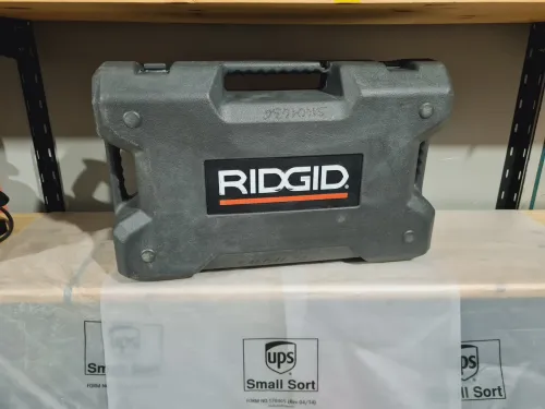 Sertisseuse pour connecteur de câble coaxial RIDGID RP 240 + JMA wireless (USA)