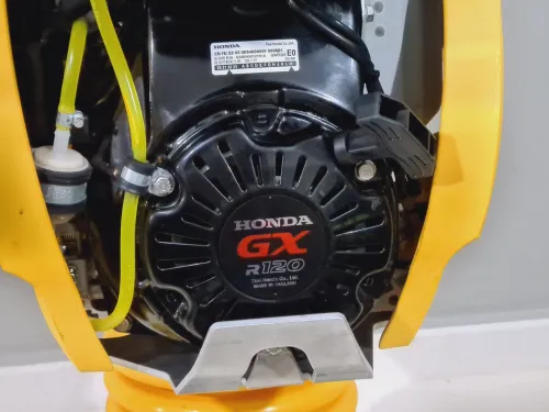 Pilonneuse BOMAG BT 65 moteur HONDA robuste fiable et extremement solide (2023-Germany)