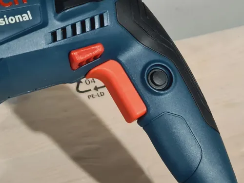 Perforateur Électrique 22mm 2.0J 720W - BOSCH GBH 220 (coffret)