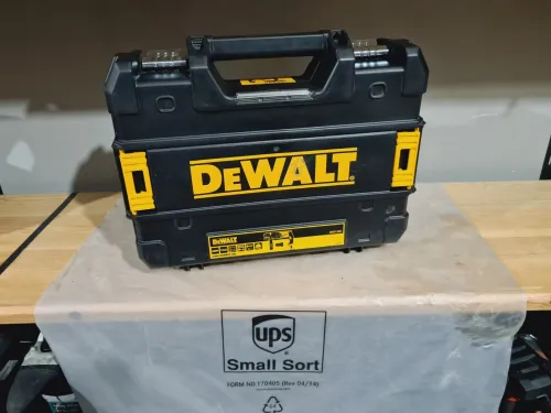 Perforateur électrique 26mm 2.8J 3 Positions Double Mandrin DEWALT D25134 (2020)