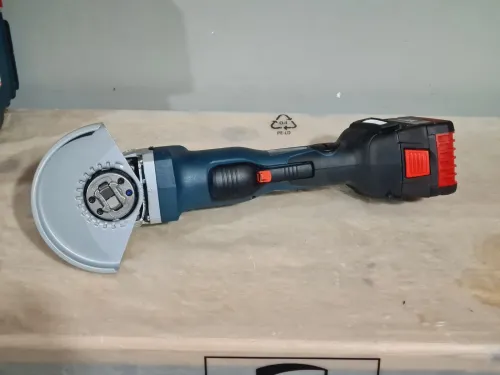 Meuleuse sans fil 125mm 18V 4.0Ah - BOSCH X-LOCK GWX 18V-10 SC neuf (BL-Germany)