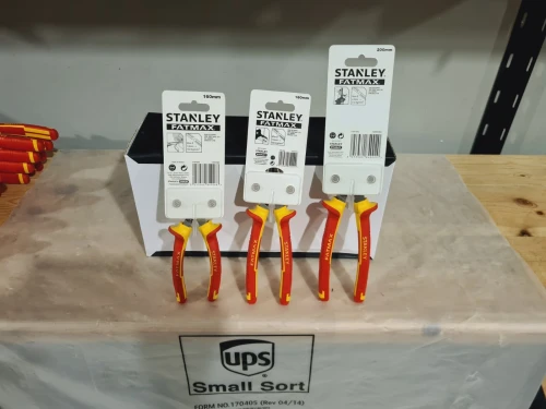 STANLEY FATMAX - pinces isolé 1000V universelle / coupante / à becs (France)
