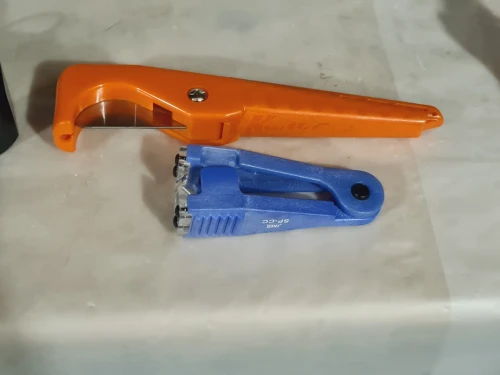 Sertisseuse pour connecteur de câble coaxial RIDGID RP 240 + JMA wireless (USA)
