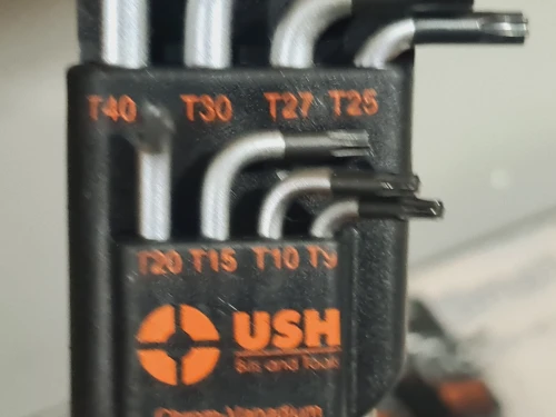 USH - Jeu clé Torx original 8 pcs T9.10.15.20.25.27.30.40 (Germany)