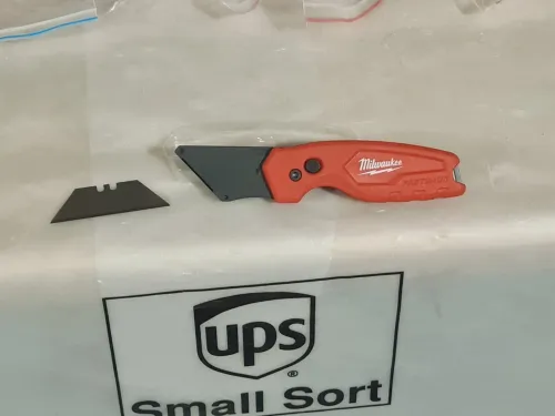 Cutter pliable original - MILWAUKEE Fastback (lame trapezoidal standard)