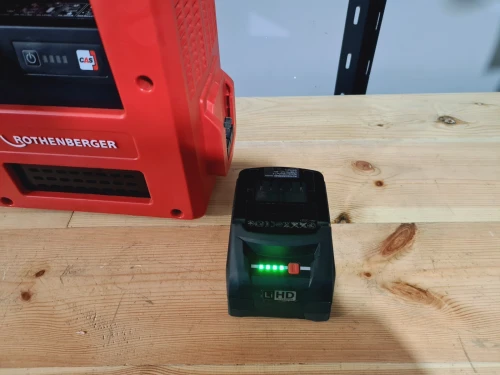 pompe à vide double étage sans fil 18V 8.0Ah ROTHENBERGER Roairvac R32 5.0CL (BL)