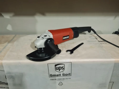 Meuleuse d'angle 230mm 2000W poignée et Carter réglage rapide - PERLES HSW 6206K (Slovenia)