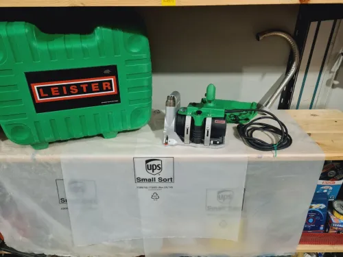  Rainureuse / Chanfreineuse des revêtements de sol PVC-P, PE - LEISTER Groover (BL-Switzerland)