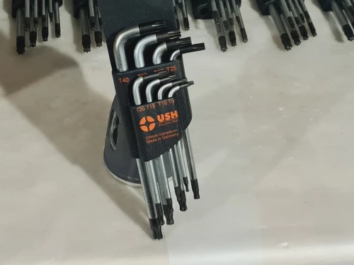USH - Jeu clé Torx original 8 pcs T9.10.15.20.25.27.30.40 (Germany)