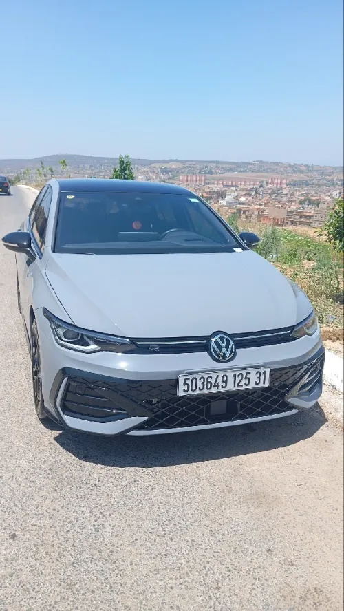 Volkswagen Golf 8 2025 R-Line Facelift 