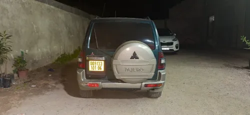 Mitsubishi Pajero Court 2001 