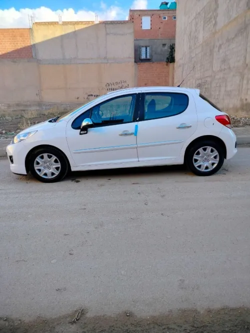 Peugeot 207 plus 2013 