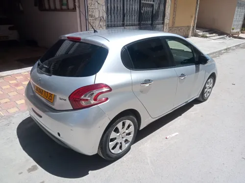 Peugeot 208 2013 208