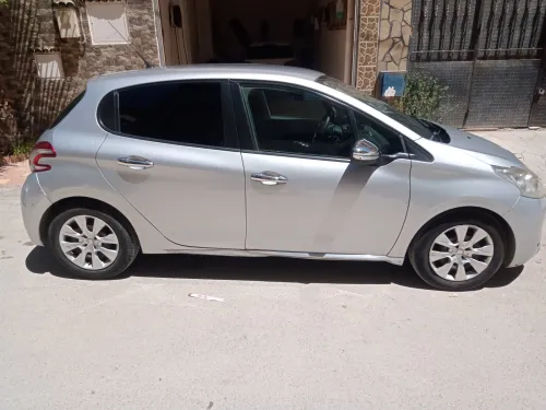 Peugeot 208 2013 208