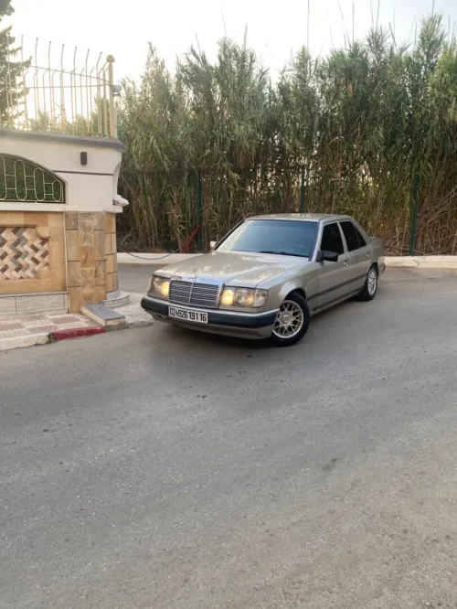 Mercedes W124 1991 230e