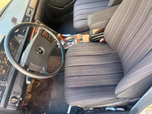 Mercedes W124 1991 230e
