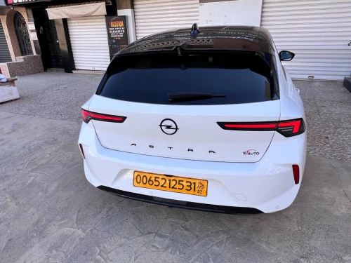 Opel Astra 2025 