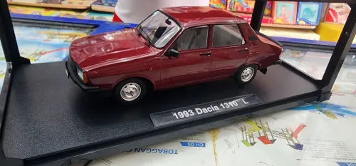 Voiture miniature 1/18