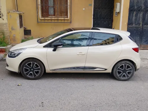 Renault Clio 4 2015 Ivory