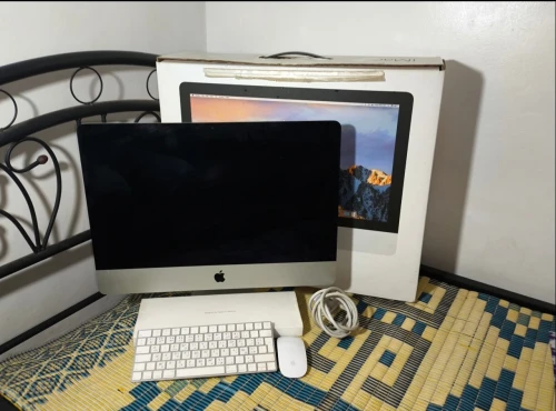 iMac 21.5" (2017), 4K, i5, 8GB RAM, 1TB SSD