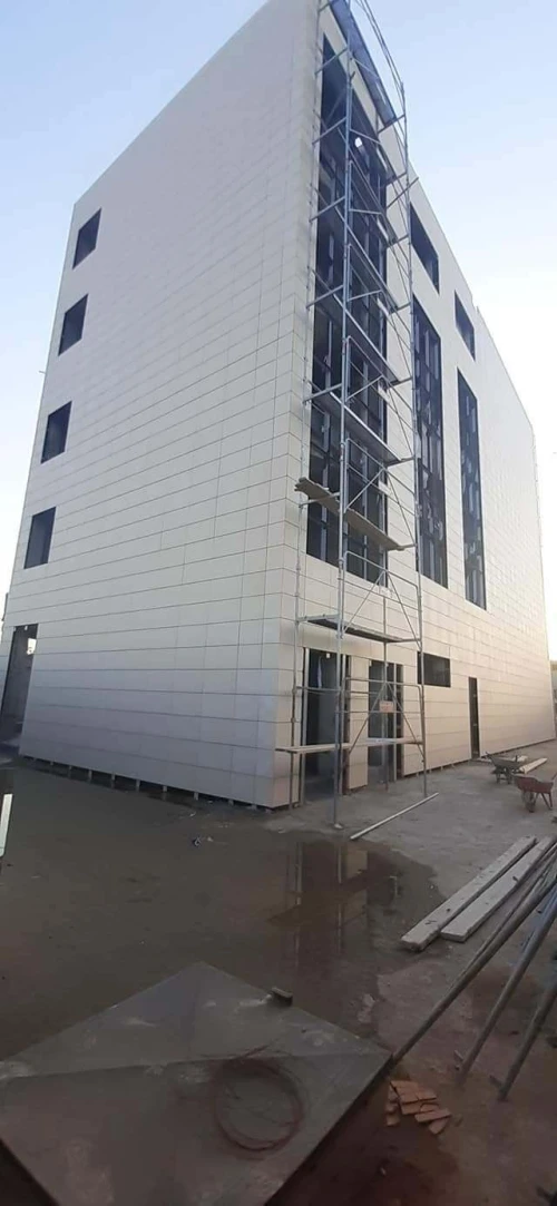 Mûr rideau alucobond 