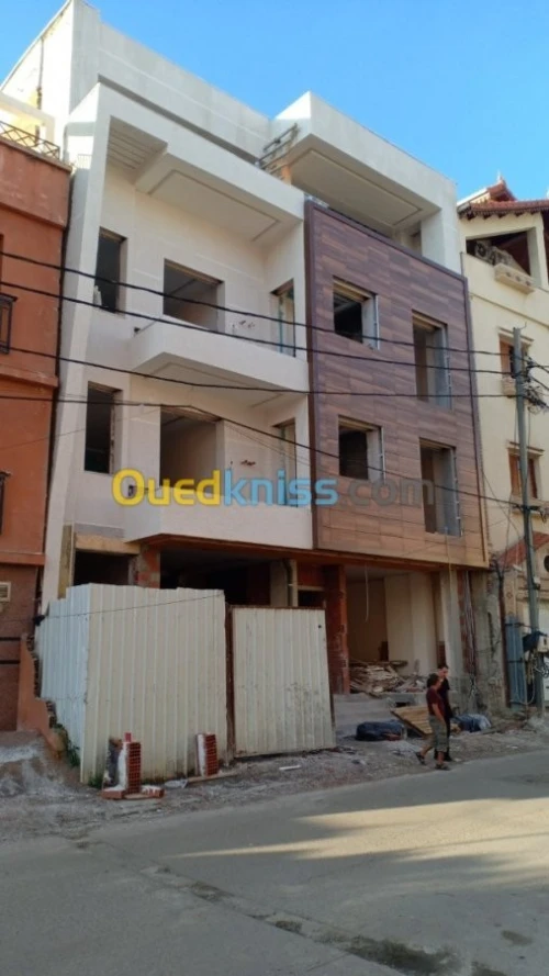 Revêtement alucobond et mur rideaux 