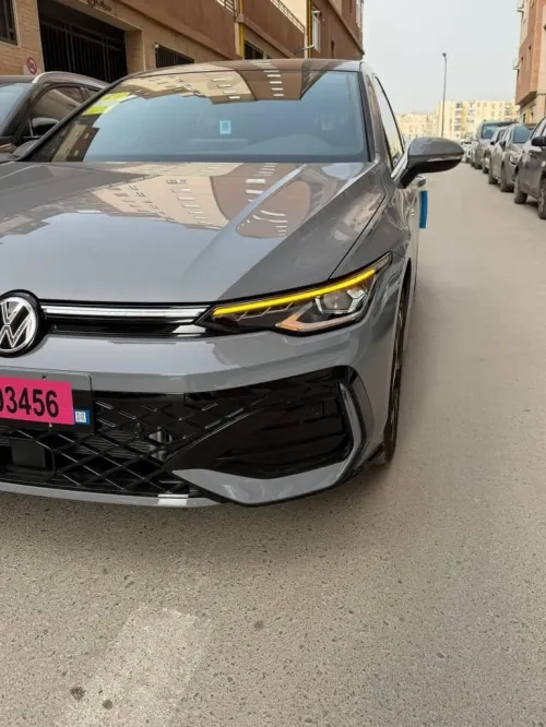 Volkswagen Golf 8 2025 R-Line