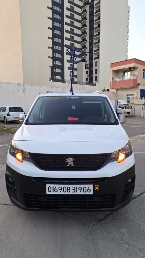Peugeot Partner 2019 K9