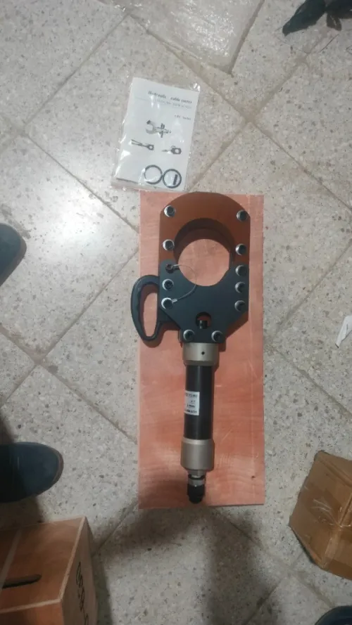 Coupe câble hydraulique 