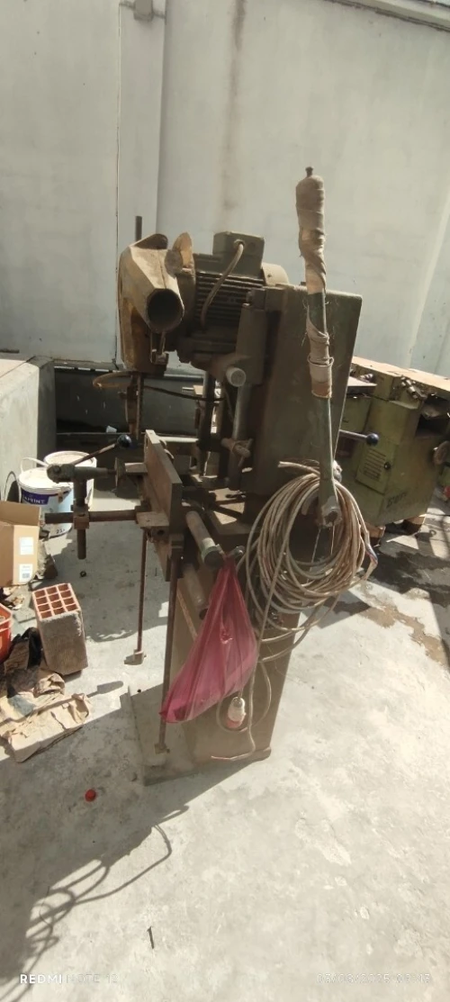 Lot de machine de menuisier